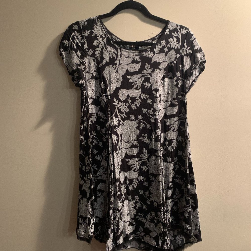 Shift Dress - Picture 3 of 3